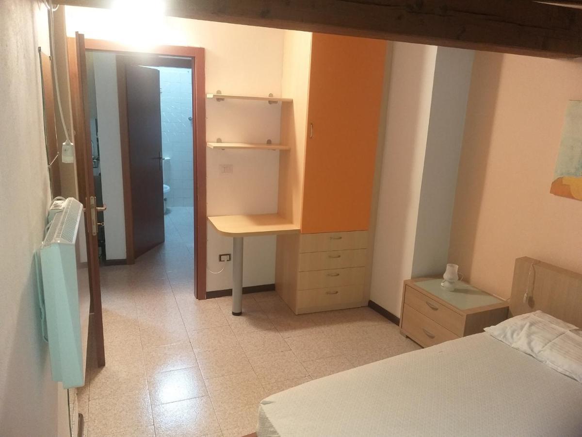 SleepinGarda Apartment Tenno Bagian luar foto