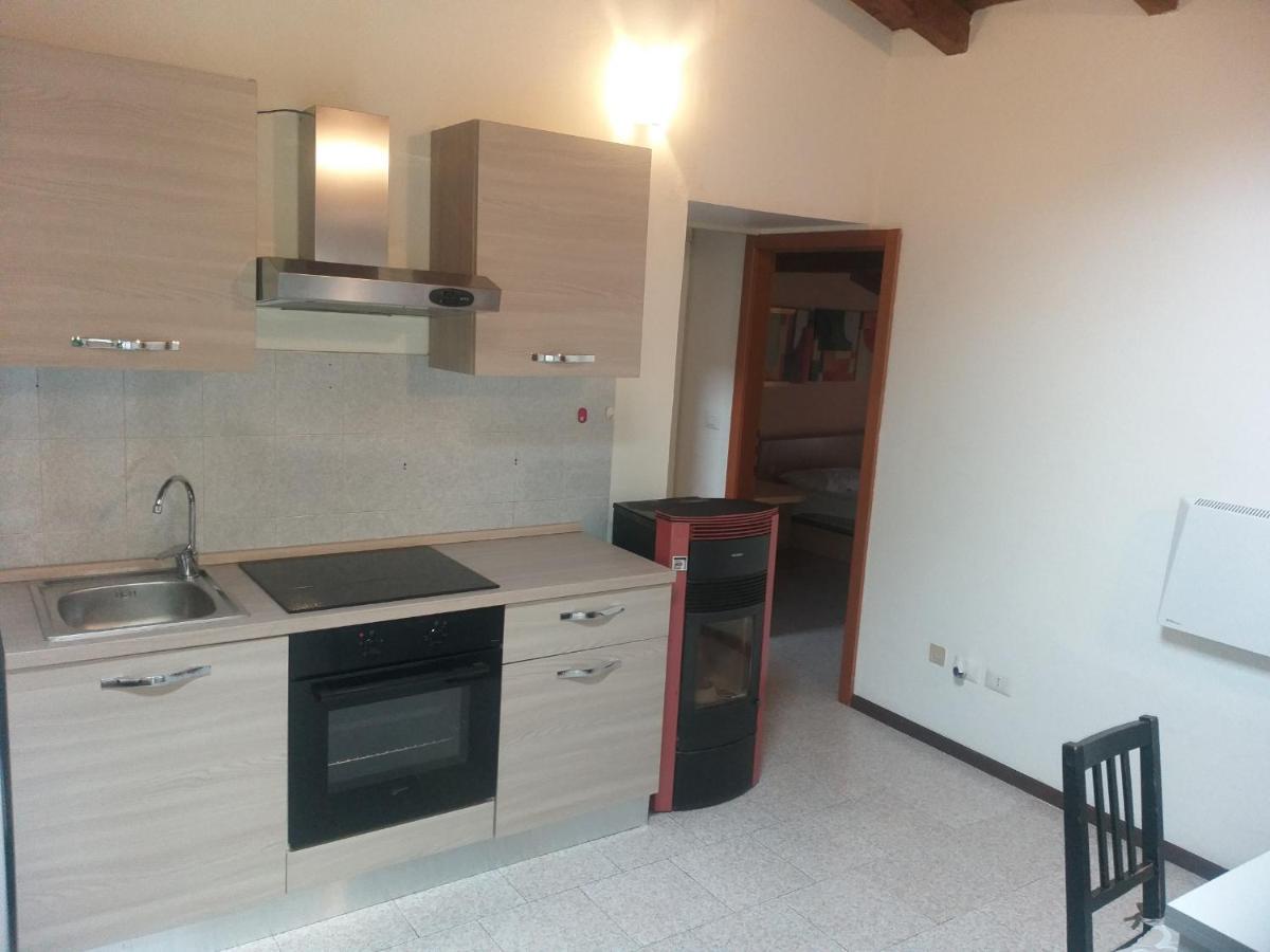 SleepinGarda Apartment Tenno Bagian luar foto