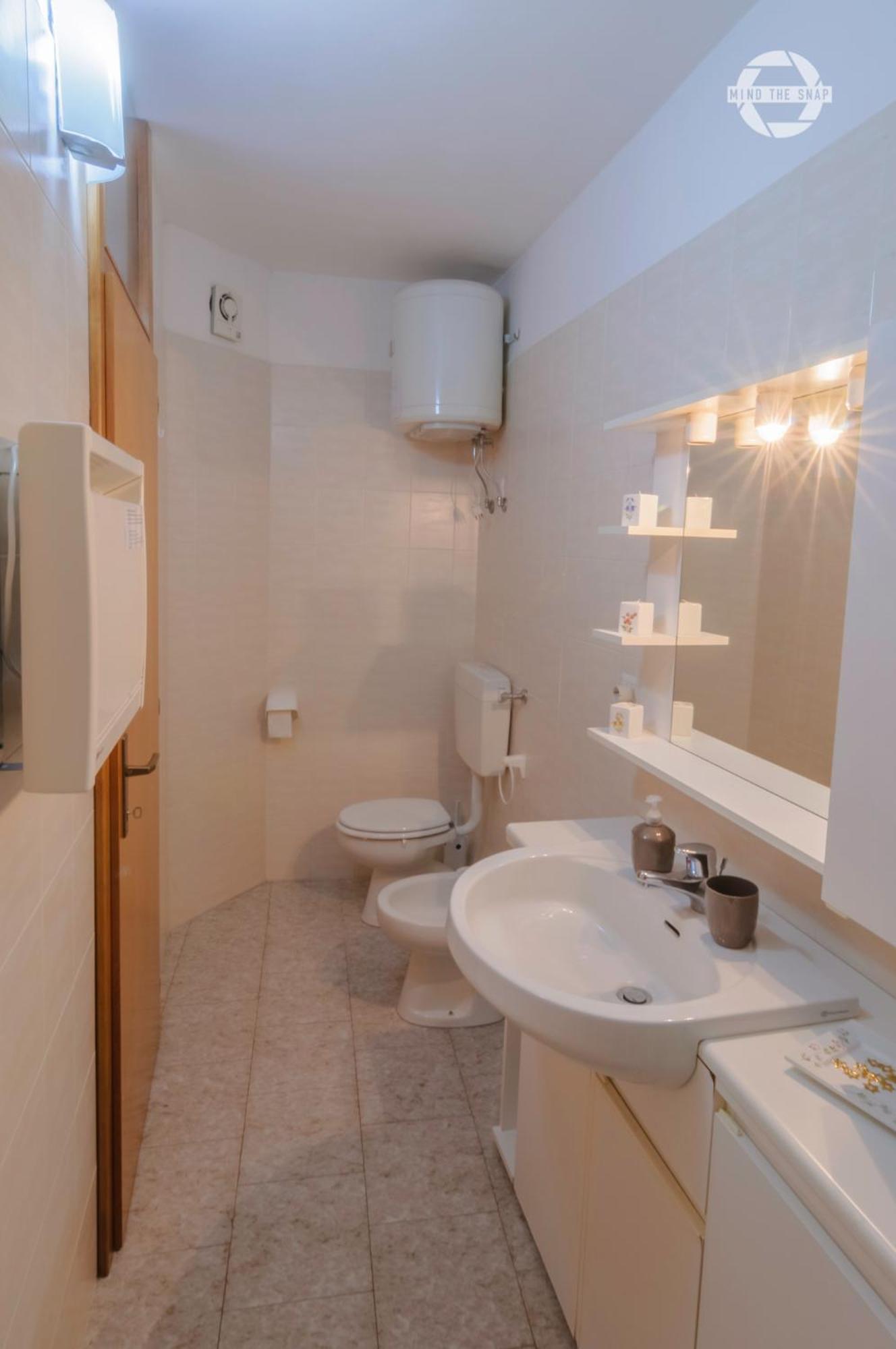 SleepinGarda Apartment Tenno Bagian luar foto