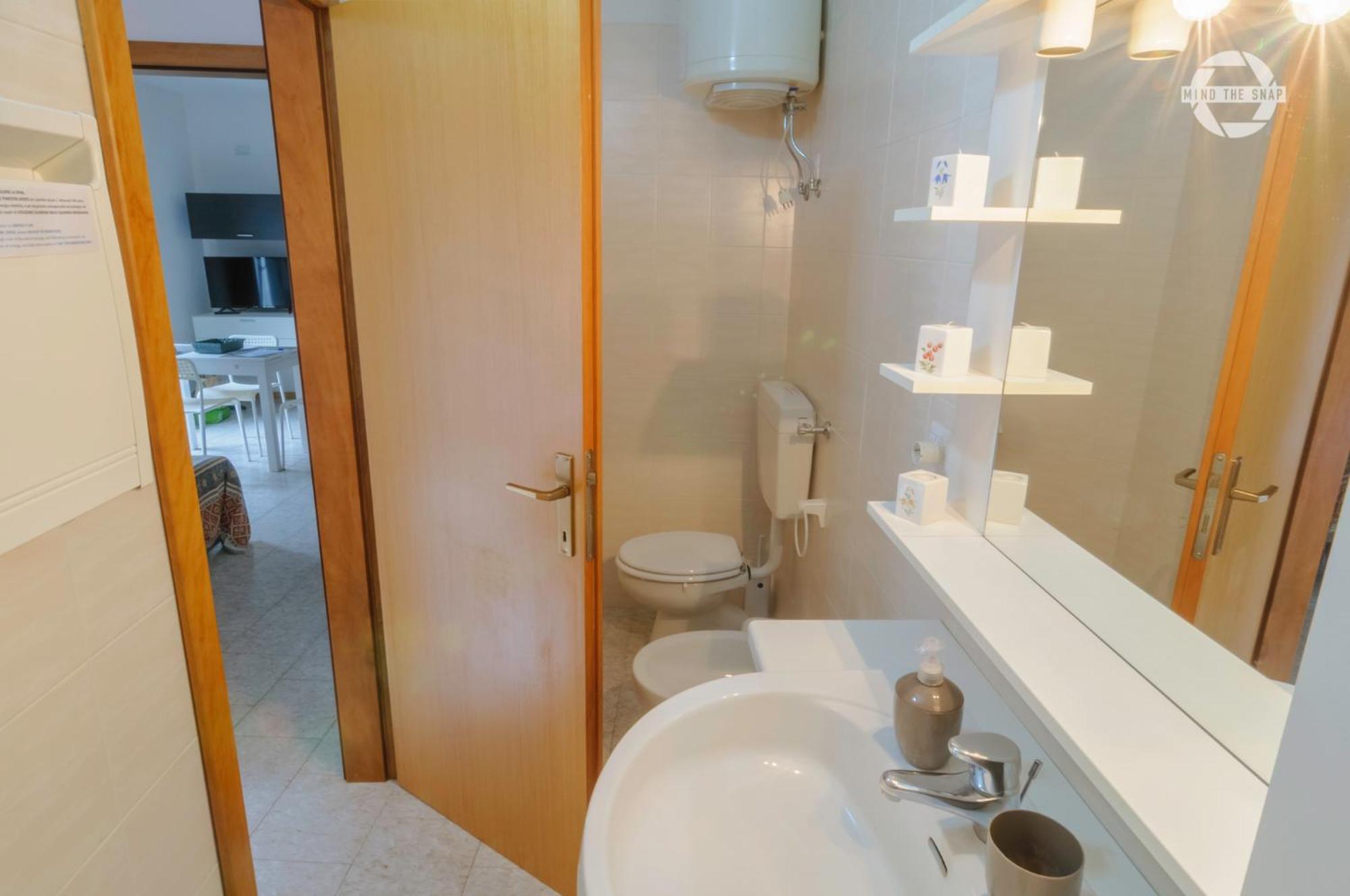 SleepinGarda Apartment Tenno Bagian luar foto