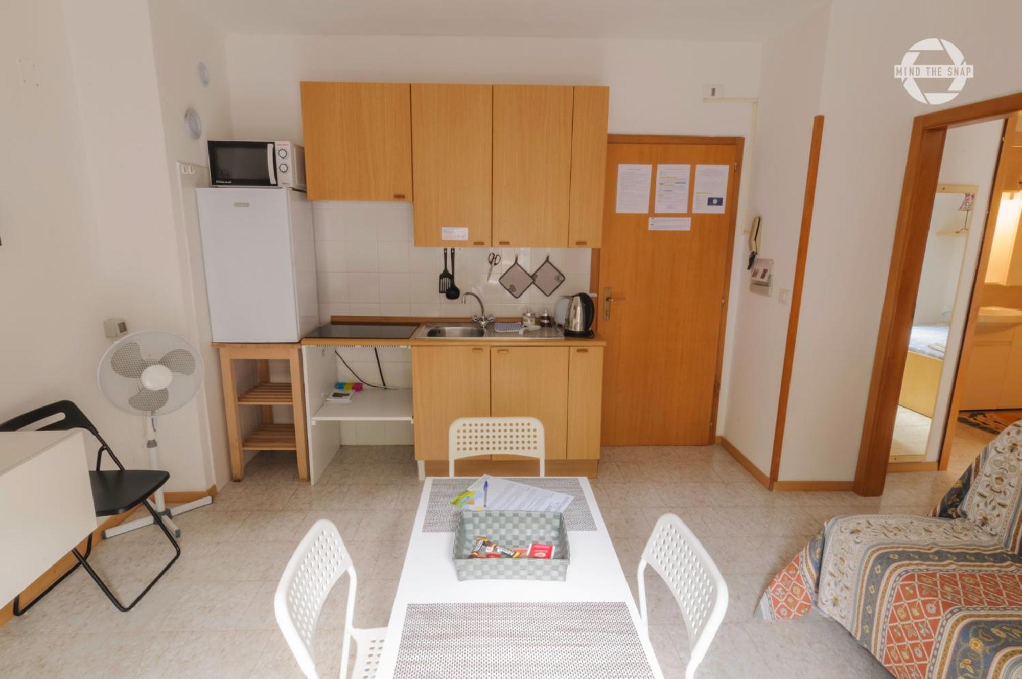 SleepinGarda Apartment Tenno Bagian luar foto
