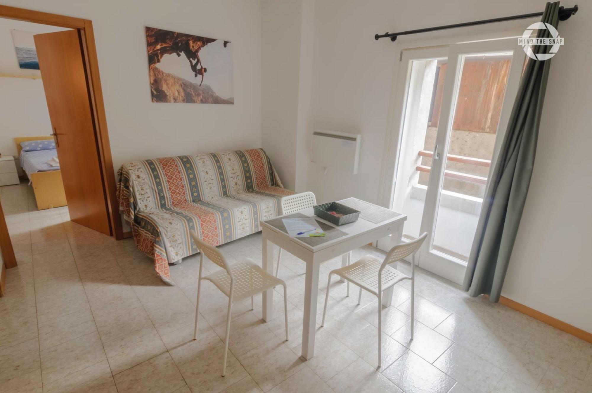 SleepinGarda Apartment Tenno Bagian luar foto