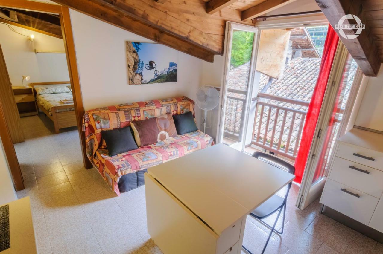 SleepinGarda Apartment Tenno Bagian luar foto