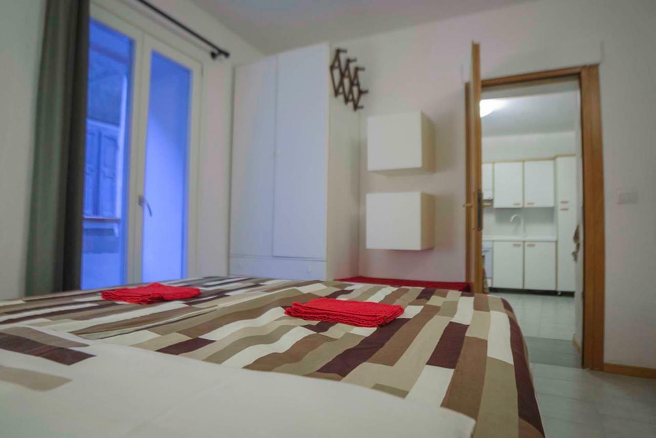 SleepinGarda Apartment Tenno Bagian luar foto