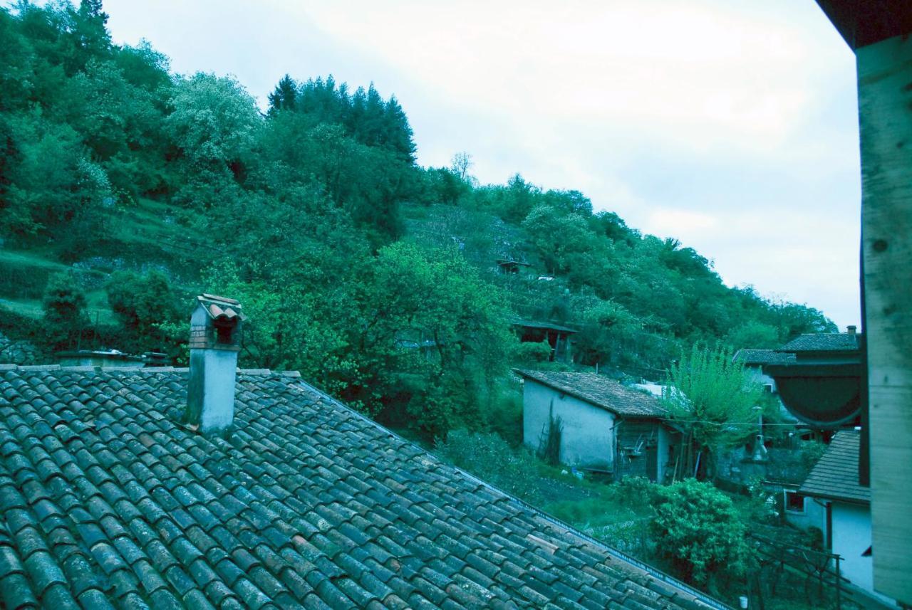 SleepinGarda Apartment Tenno Bagian luar foto